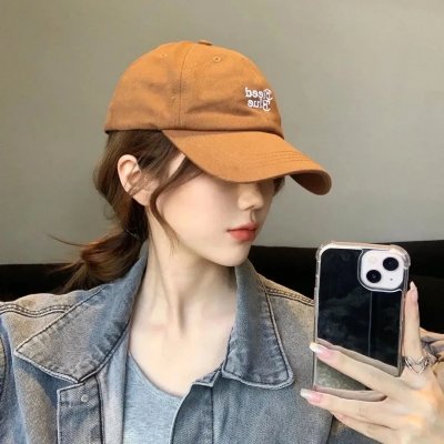 触碰的双手